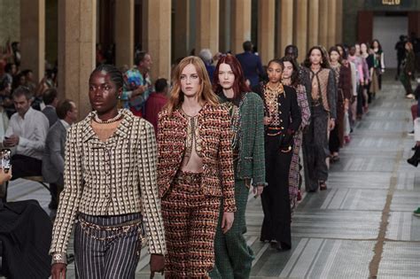 2022/23 Métiers d'art CHANEL – DAKAR — CHANEL Shows.